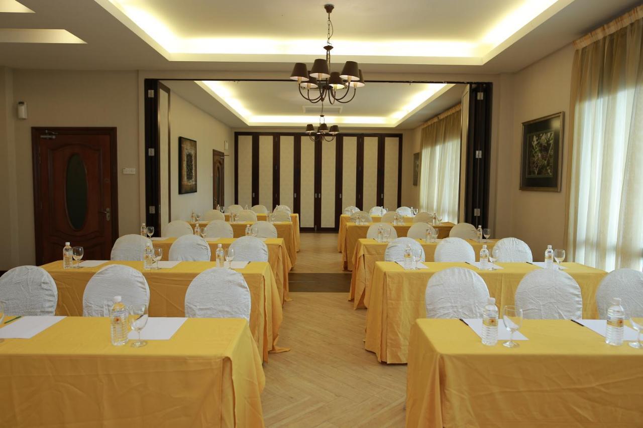 Rpgc Garden Hotel Ipoh Exteriör bild